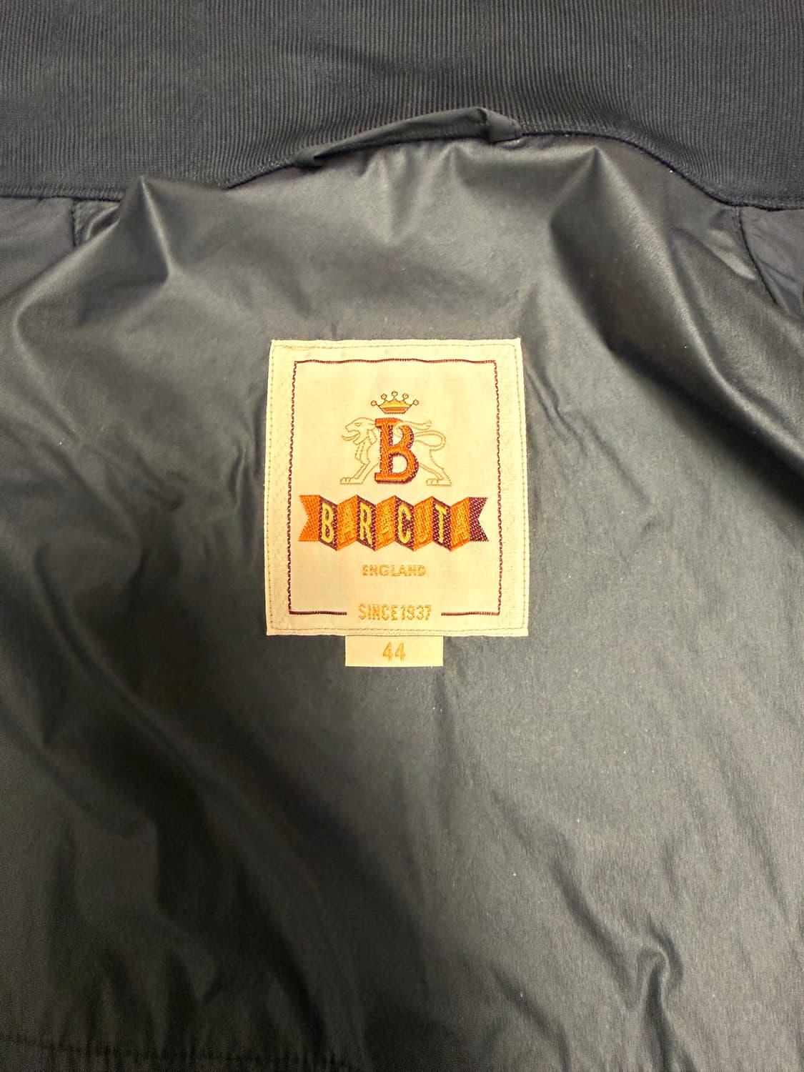 바라쿠타 G9 올블랙 윈드 브레이커 XL 상품이미지6