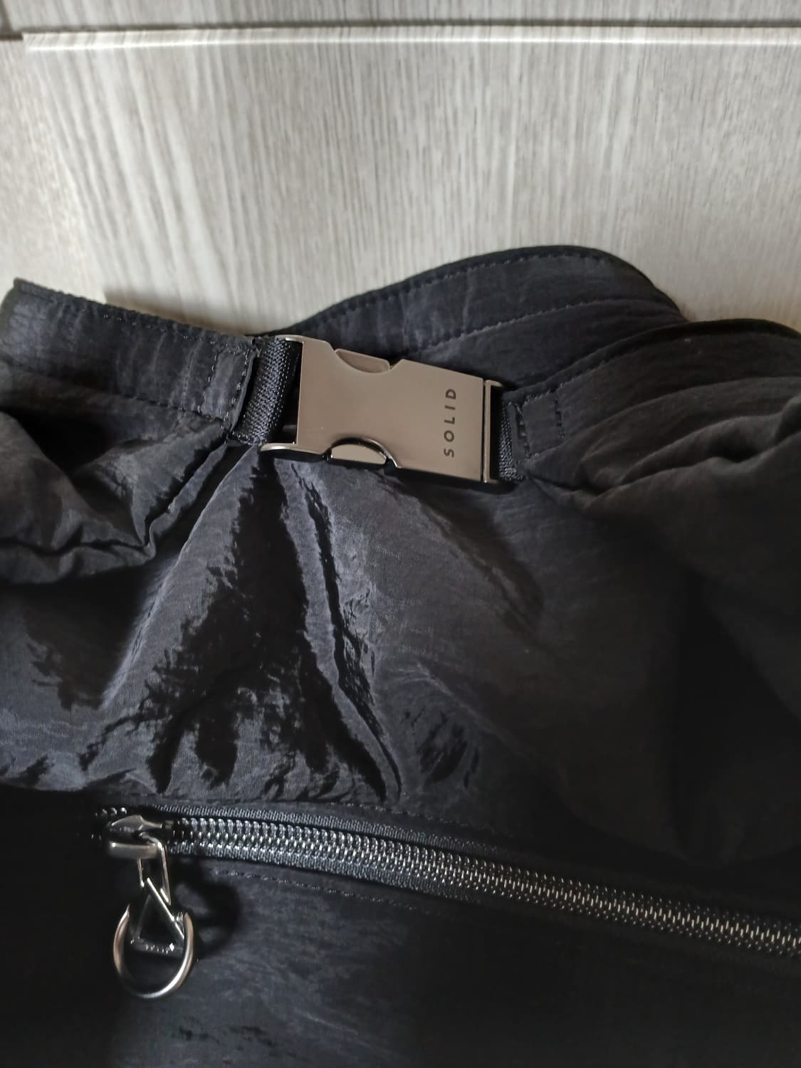 솔리드옴므 나일론 크로스백 상품이미지3