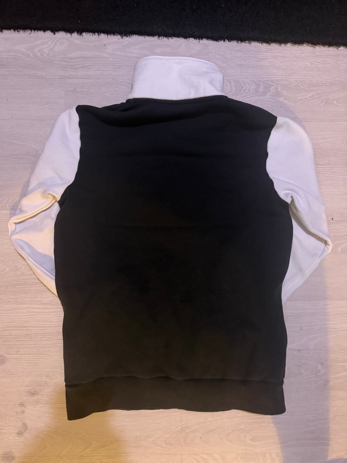 데우스 하프집업 판매합니다! 상품이미지2