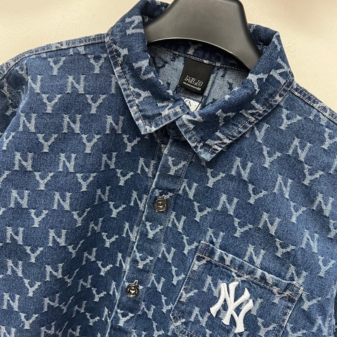 MLB 엠엘비 뉴욕 양키스 클래식 모노그램 반팔 데님 셔츠 L 상품이미지3