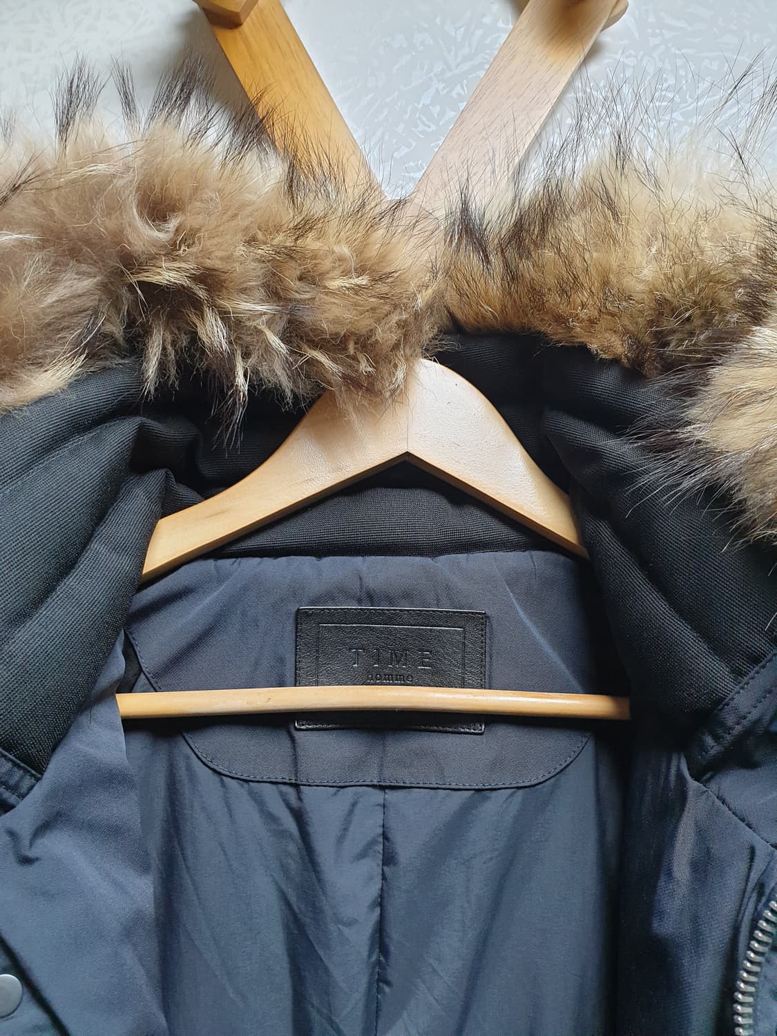 [남95] 타임옴므 너구리퍼 구스패딩 블랙 상품이미지6