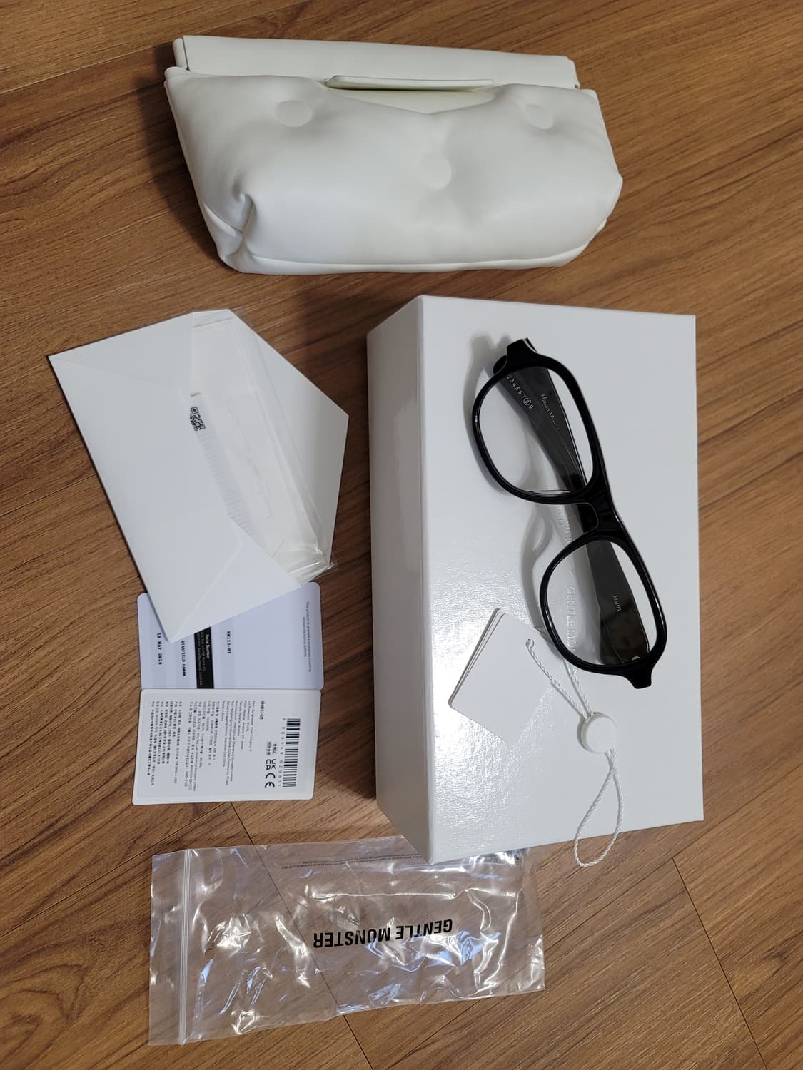 젠틀몬스터 마르지엘라 mm113 블랙 판매합니다. 상품이미지5