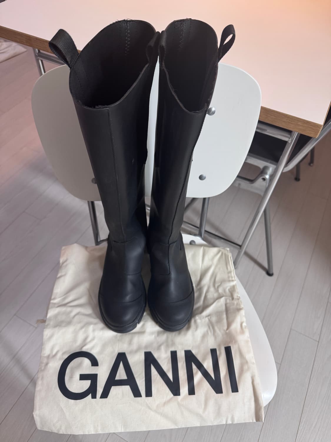 ganni 롱부츠 블랙색상 판매합니다 상품이미지2