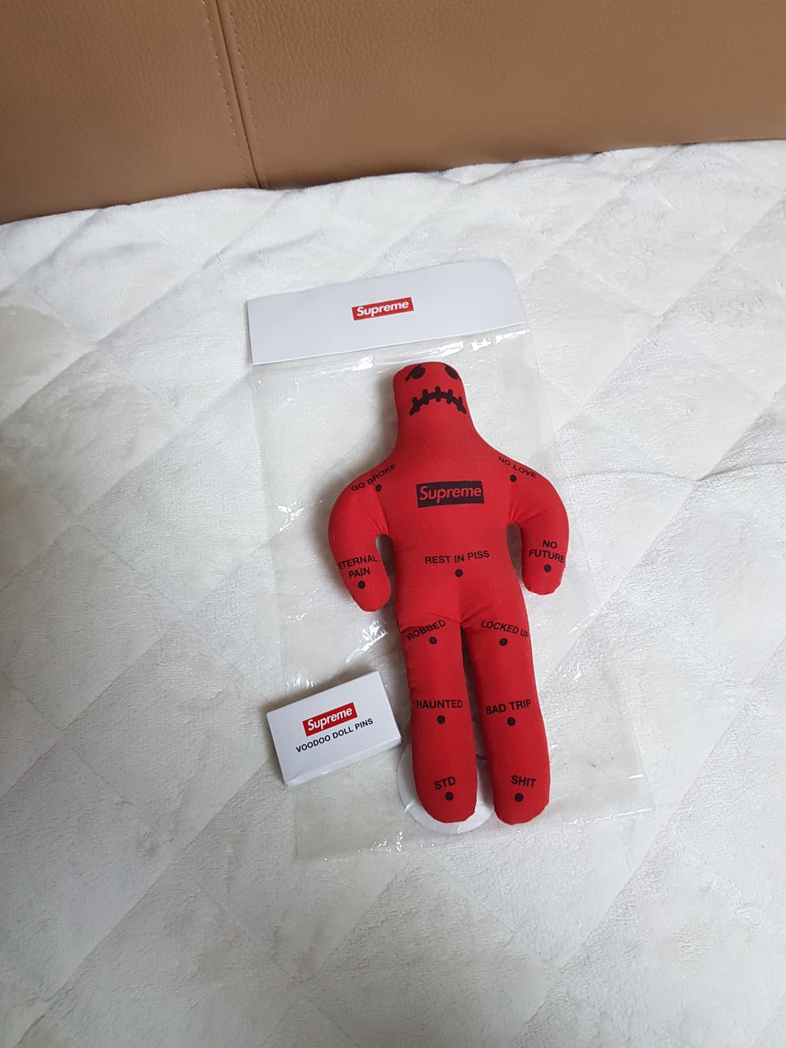 슈프림 부두 돌 인형 레드 19FW 상품이미지1