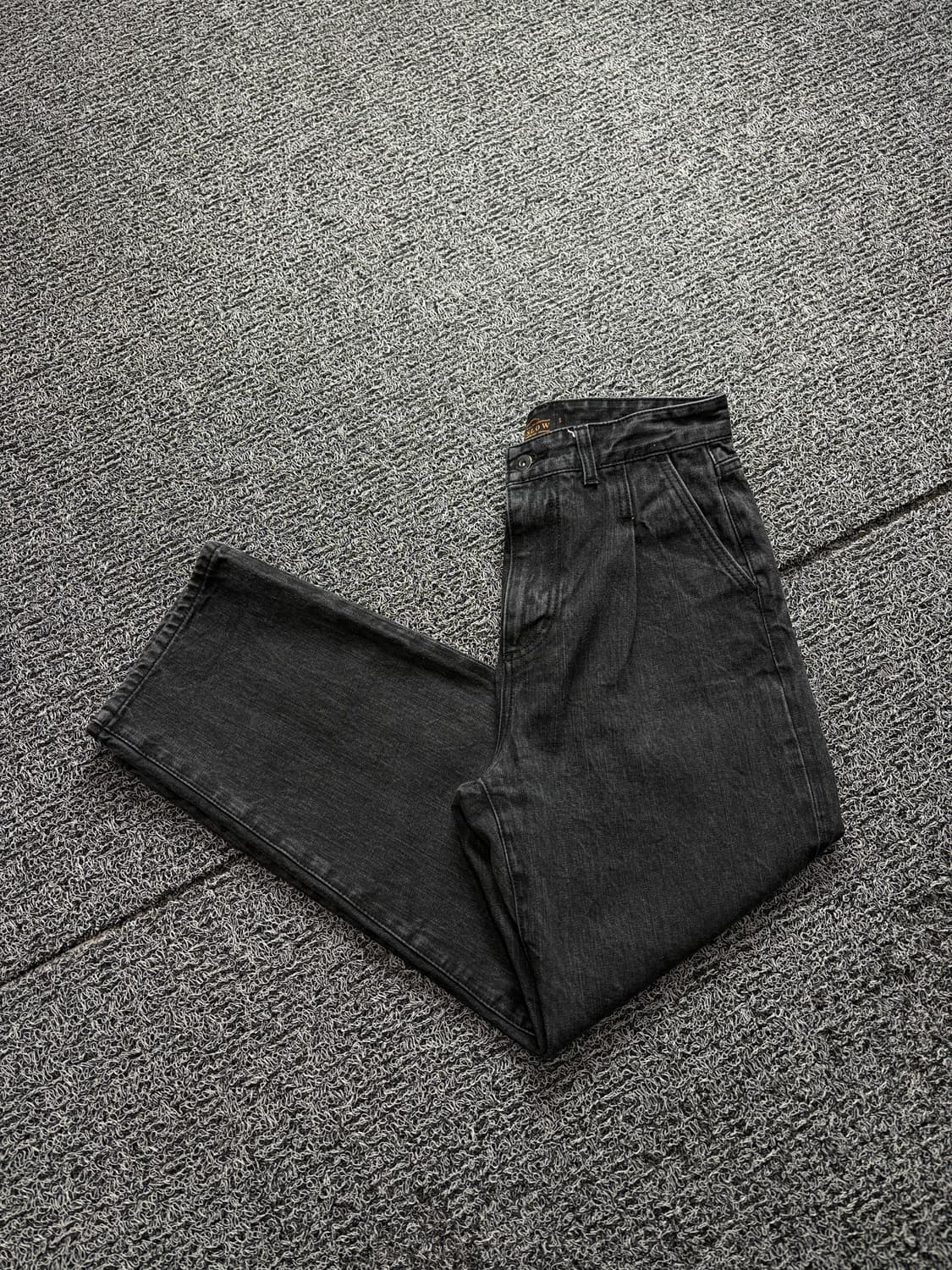 비슬로우 아카이브 투턱 루즈핏 흑청 데님 팬츠 2371 상품이미지1