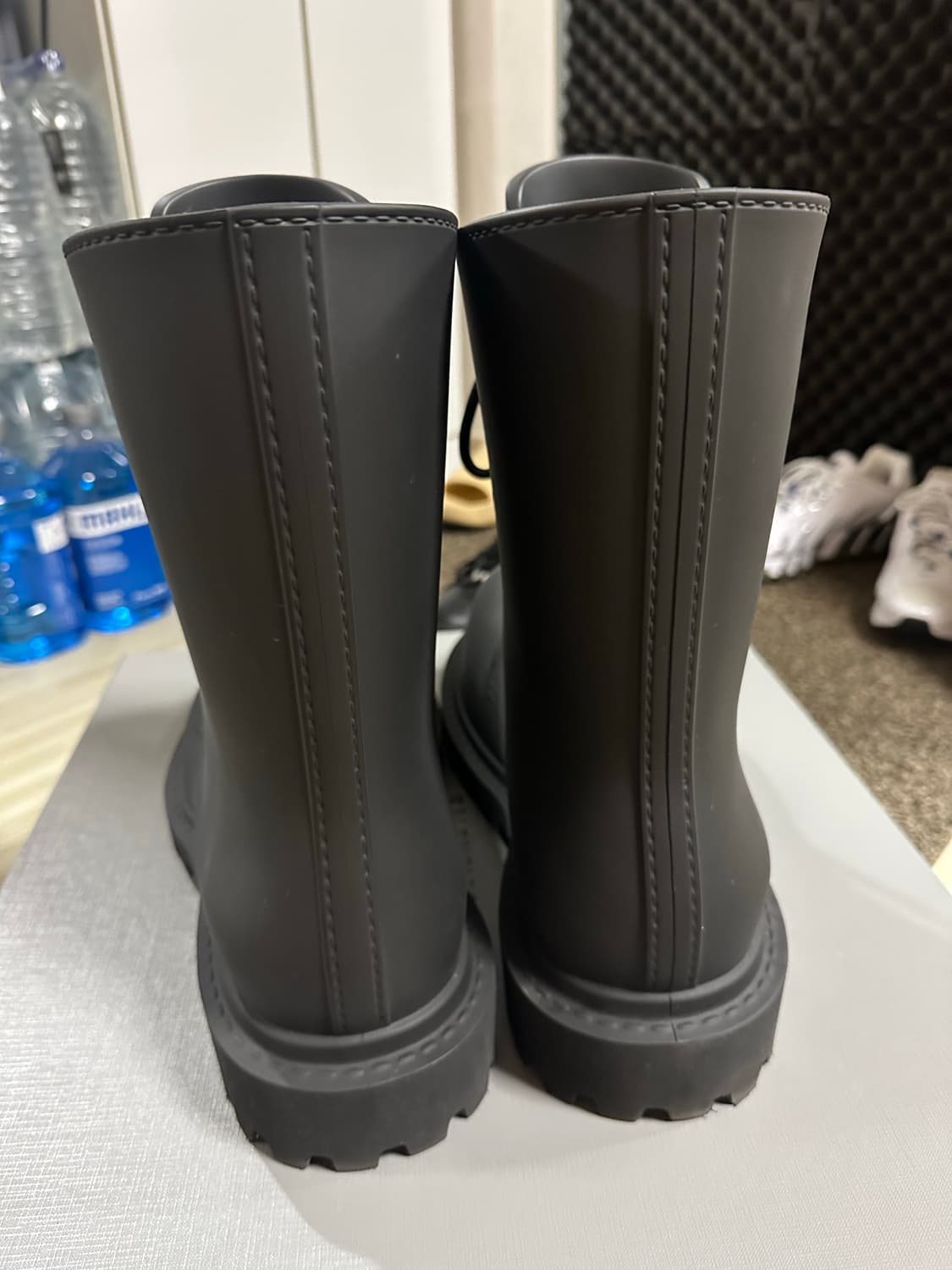 45) 발렌시아가 스테로이드 부츠 판매합니다 상품이미지3