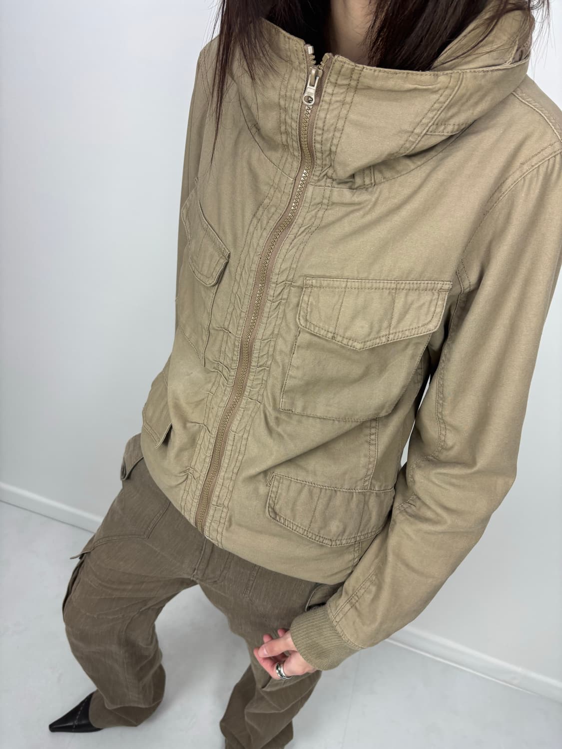 ZIP NECK SAFARI JACKET 상품이미지2