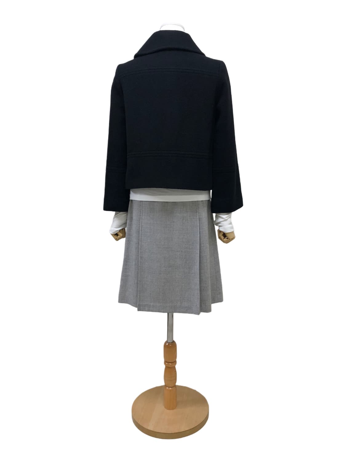 INED 블랙 숏 코트 상품이미지6