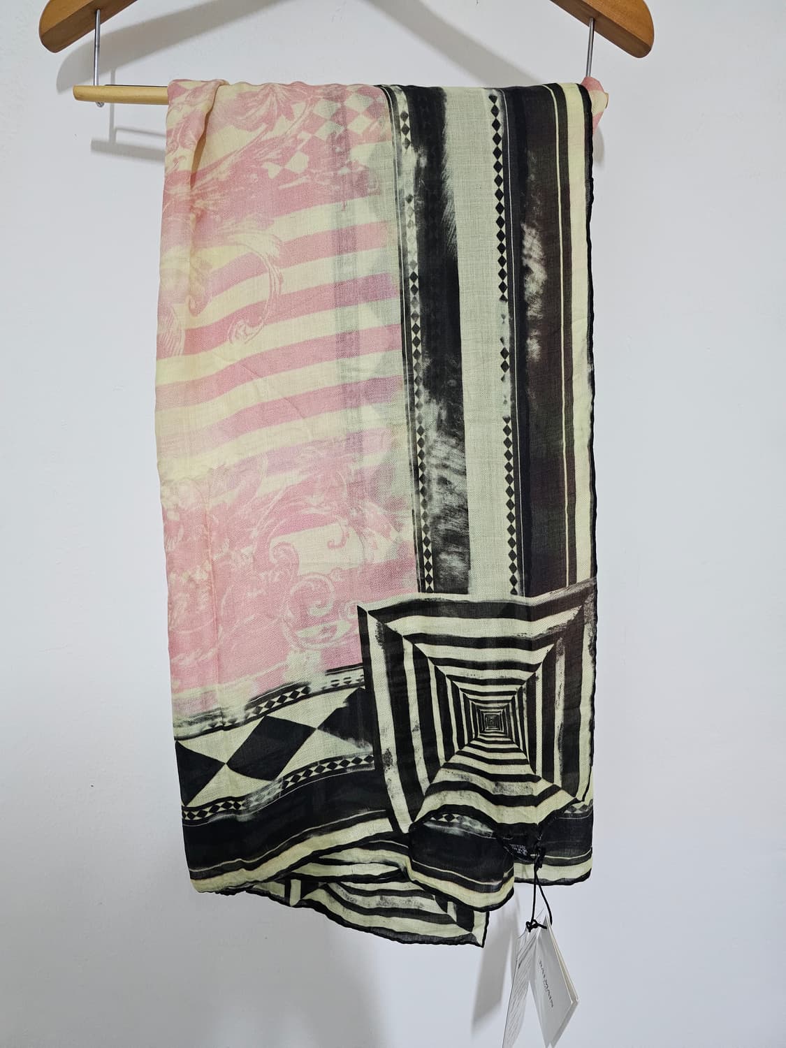 발망 모달 캐시미어 사각머플러 130*130 인천공항롯데구입가475000 상품이미지7