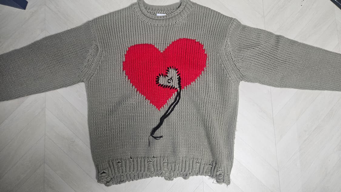 오와이 하트 스티치 니트 상품이미지1