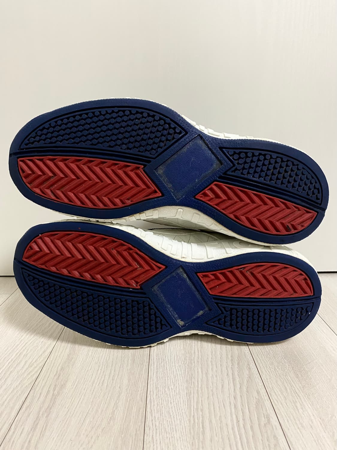 1997년 TOMMY HILFIGER SNEAKERS OG 상품이미지9