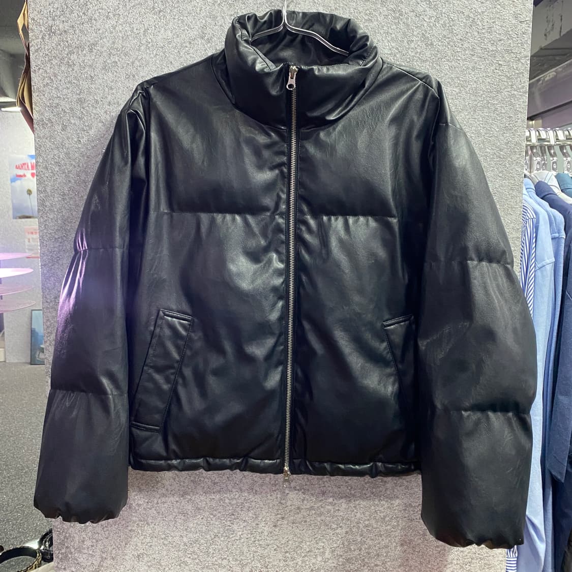 오디너리 홀리데이 크롭 블랙 레더 패딩 B3929 상품이미지2