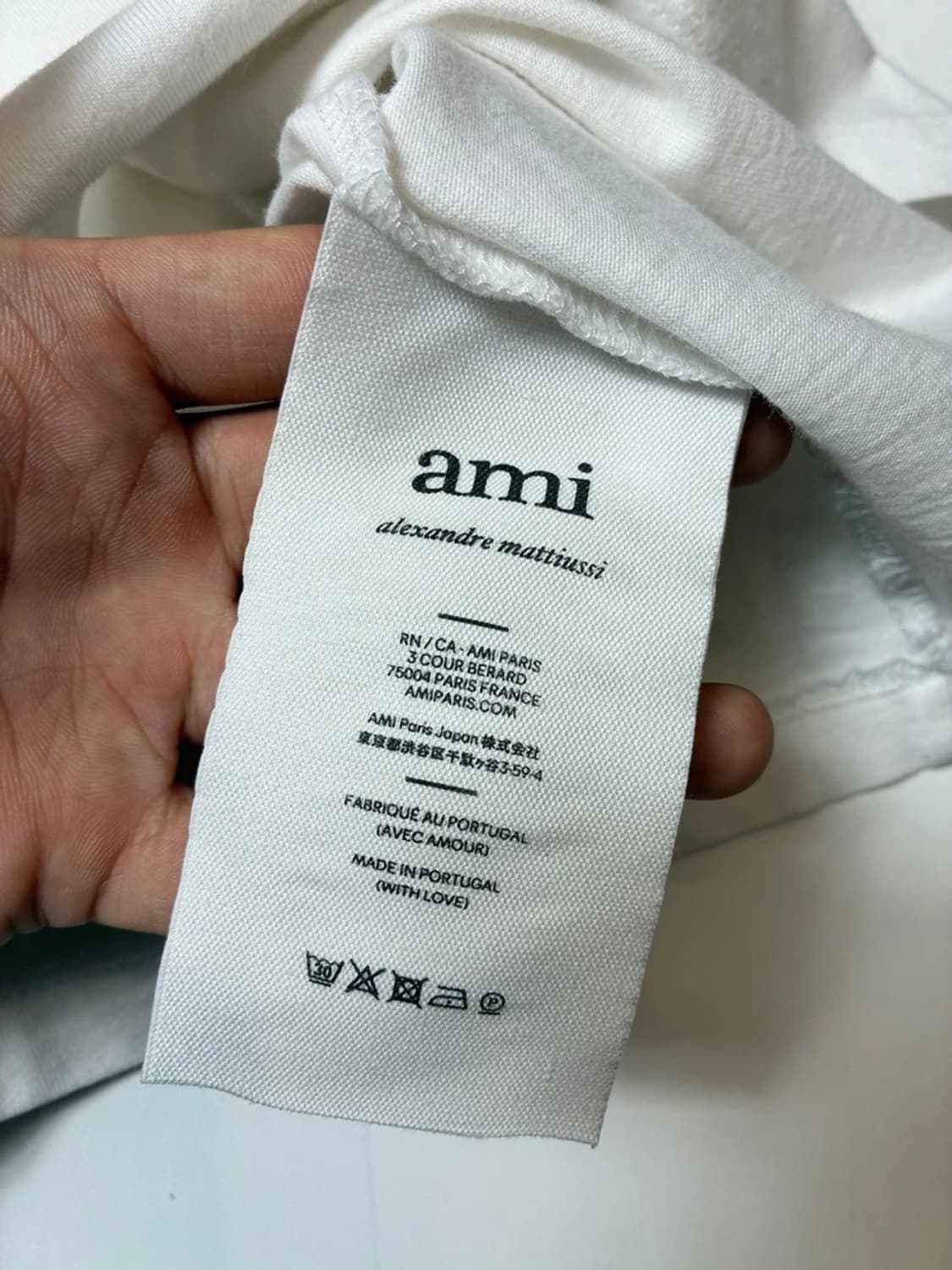 아미 AMI 스몰 하트 로고 코튼 반팔 티셔츠 PN9676 상품이미지8