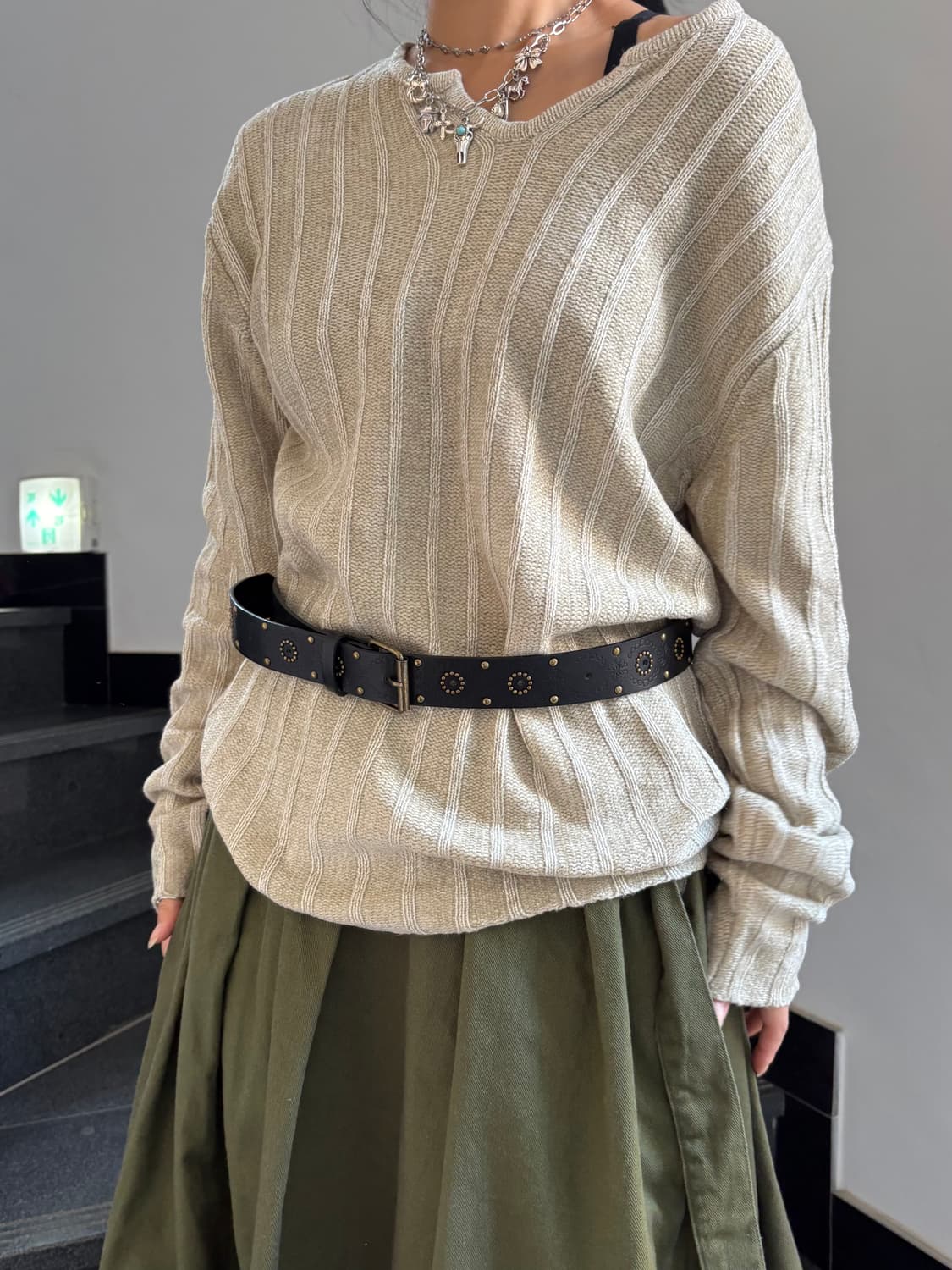 루이스샤브론 스트라이프 짜임 트임넥 긴팔니트 상품이미지2