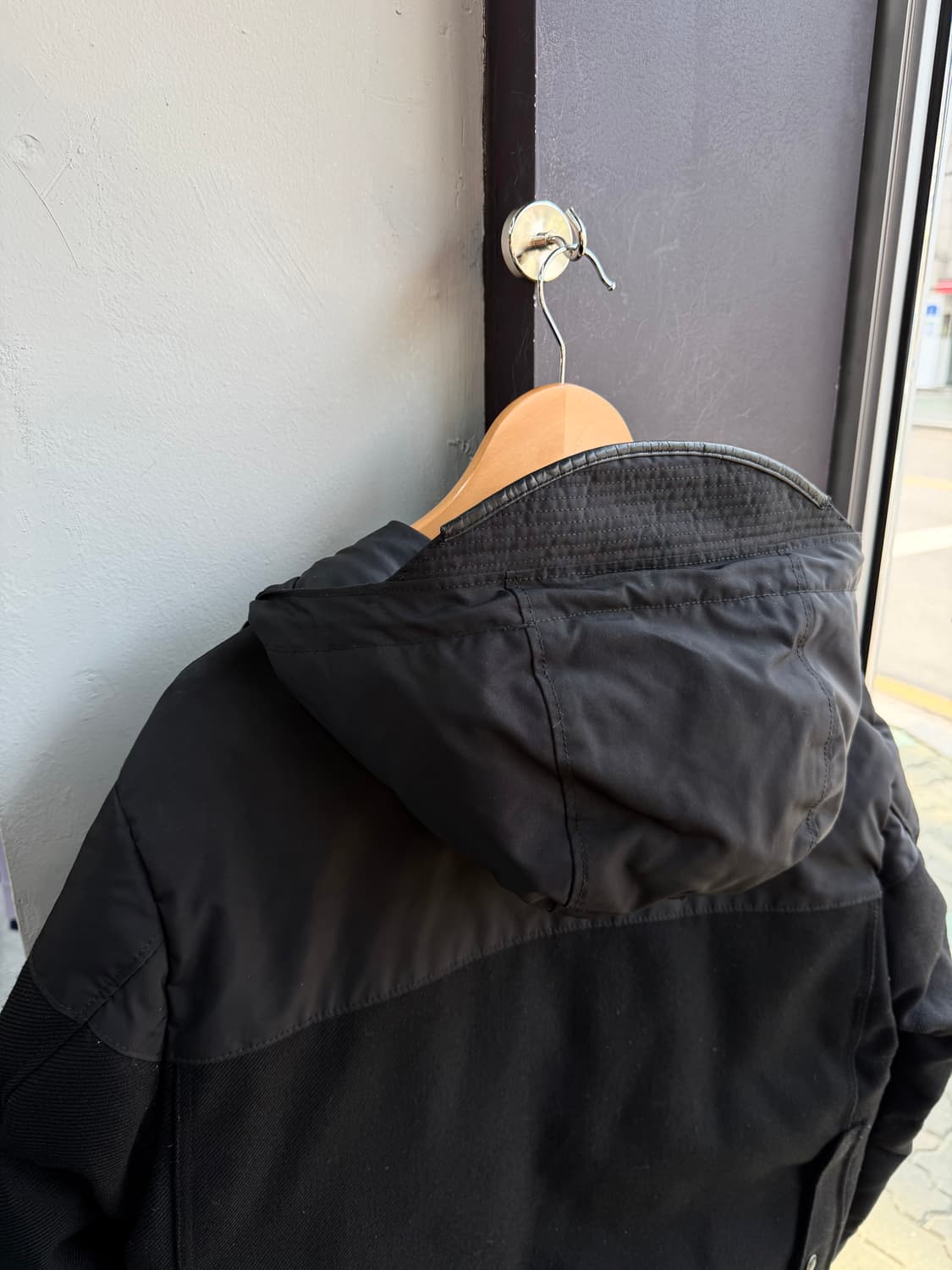 S/ 폴로랄프로렌 블랙 레더패치 헌팅 다운패딩 상품이미지8