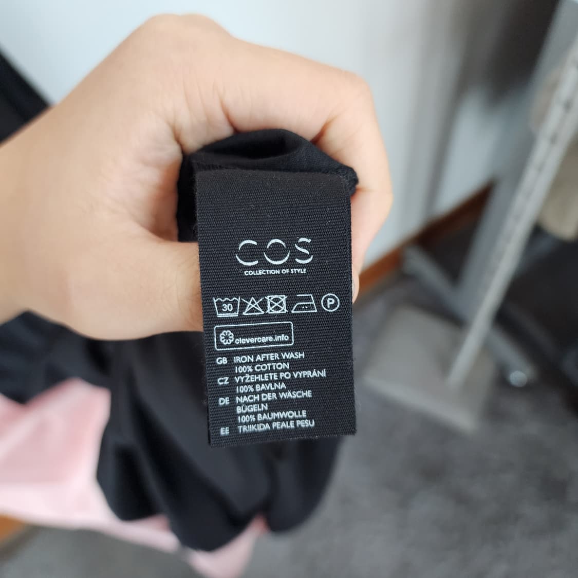 코스 블랙/핑크 배색 롱 원피스 상품이미지5