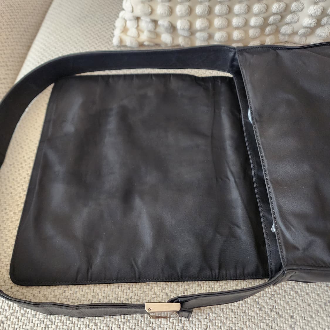 상태양호 프라다 나일론 × 나파가죽 콤비 스퀘어 크로스백 숄더백 상품이미지8