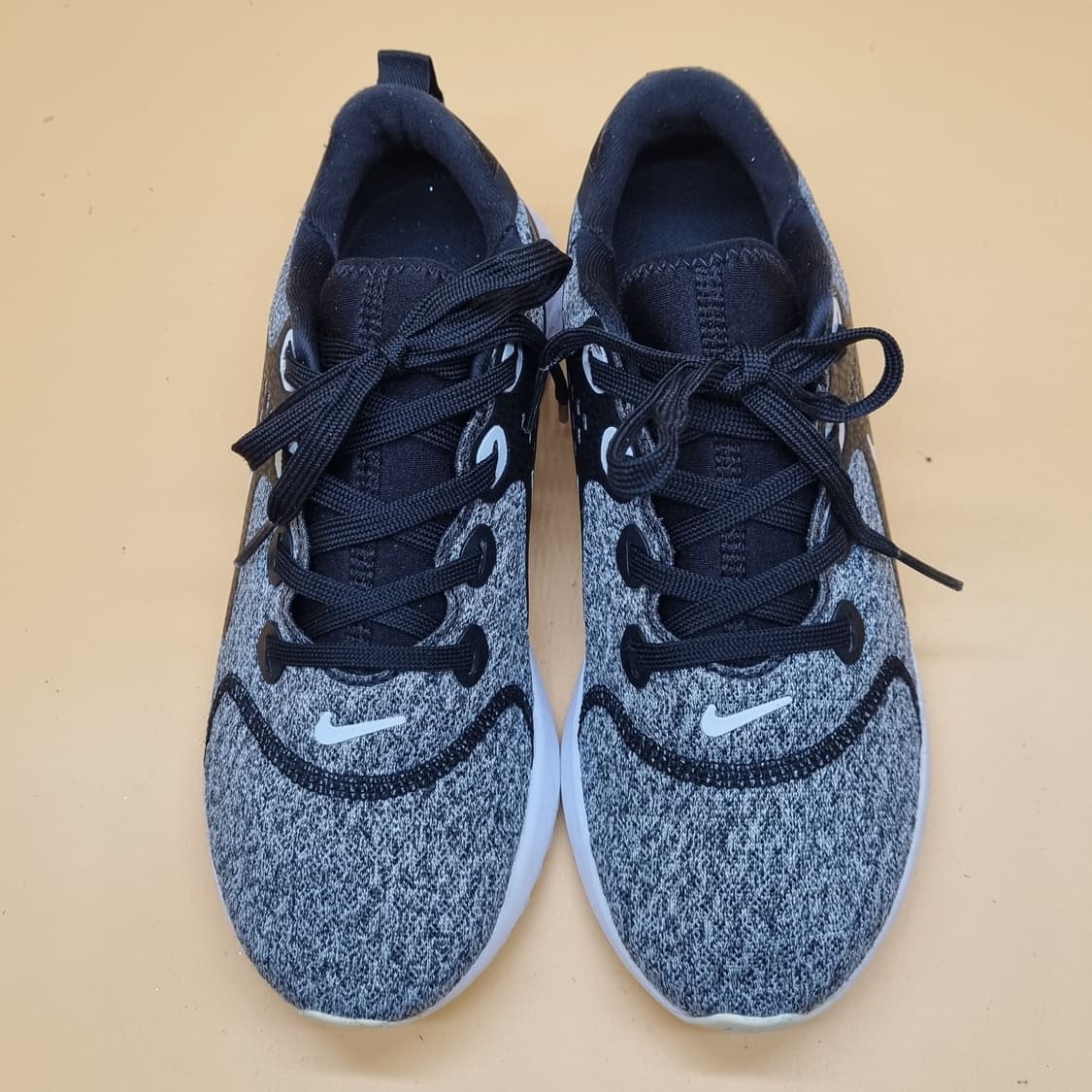 나이키 레전드리액트 여성운동화235. 상품이미지2