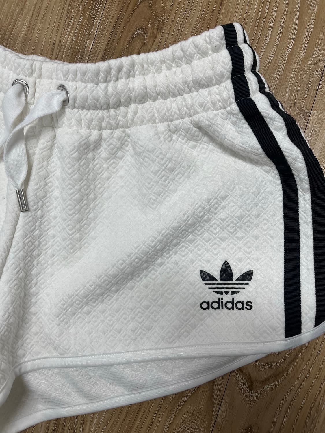 아디다스 화이트 반바지 M 상품이미지2