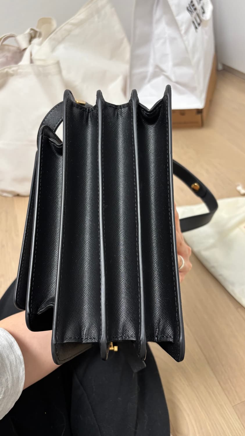 마르니 사피아노 아코디언백 미디움 상품이미지7