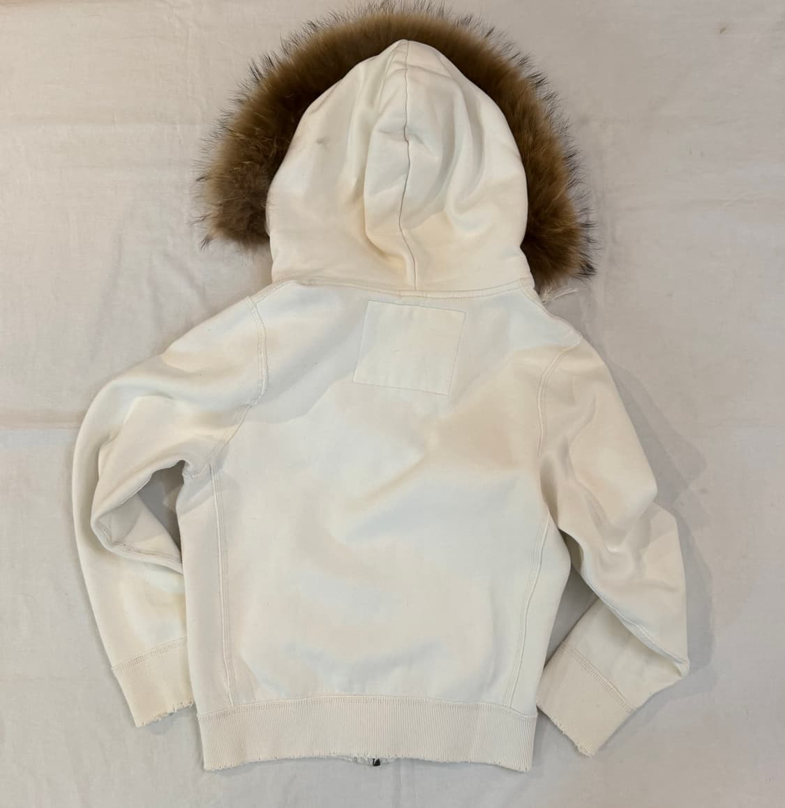 아베크롬비 y2k 타이거 울프죠 퍼 후드집업 화이트 상품이미지5