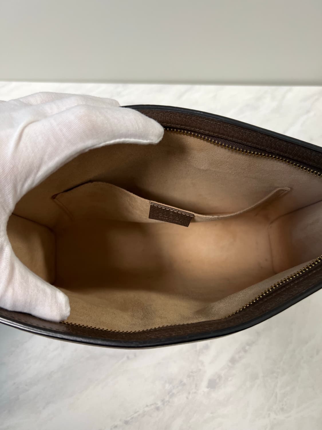 구찌 GG 수프림 오피디아 클러치백 625549 상품이미지9