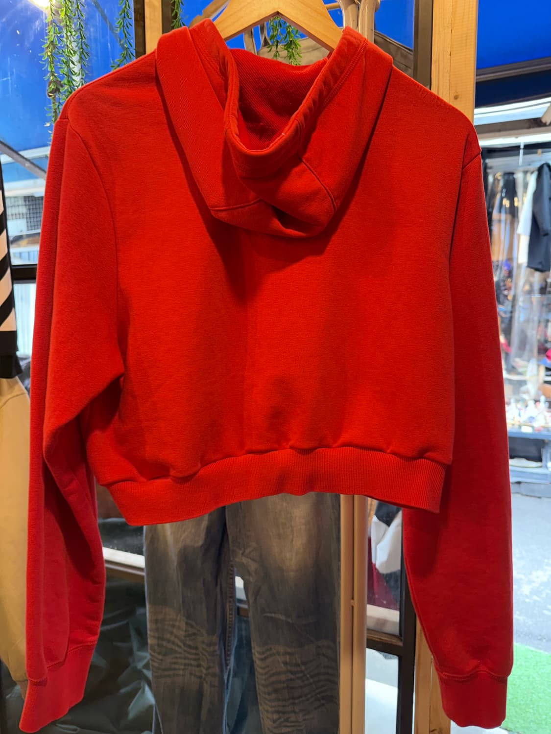 아디다스 시카고 불스 크롭 후드티 상품이미지3