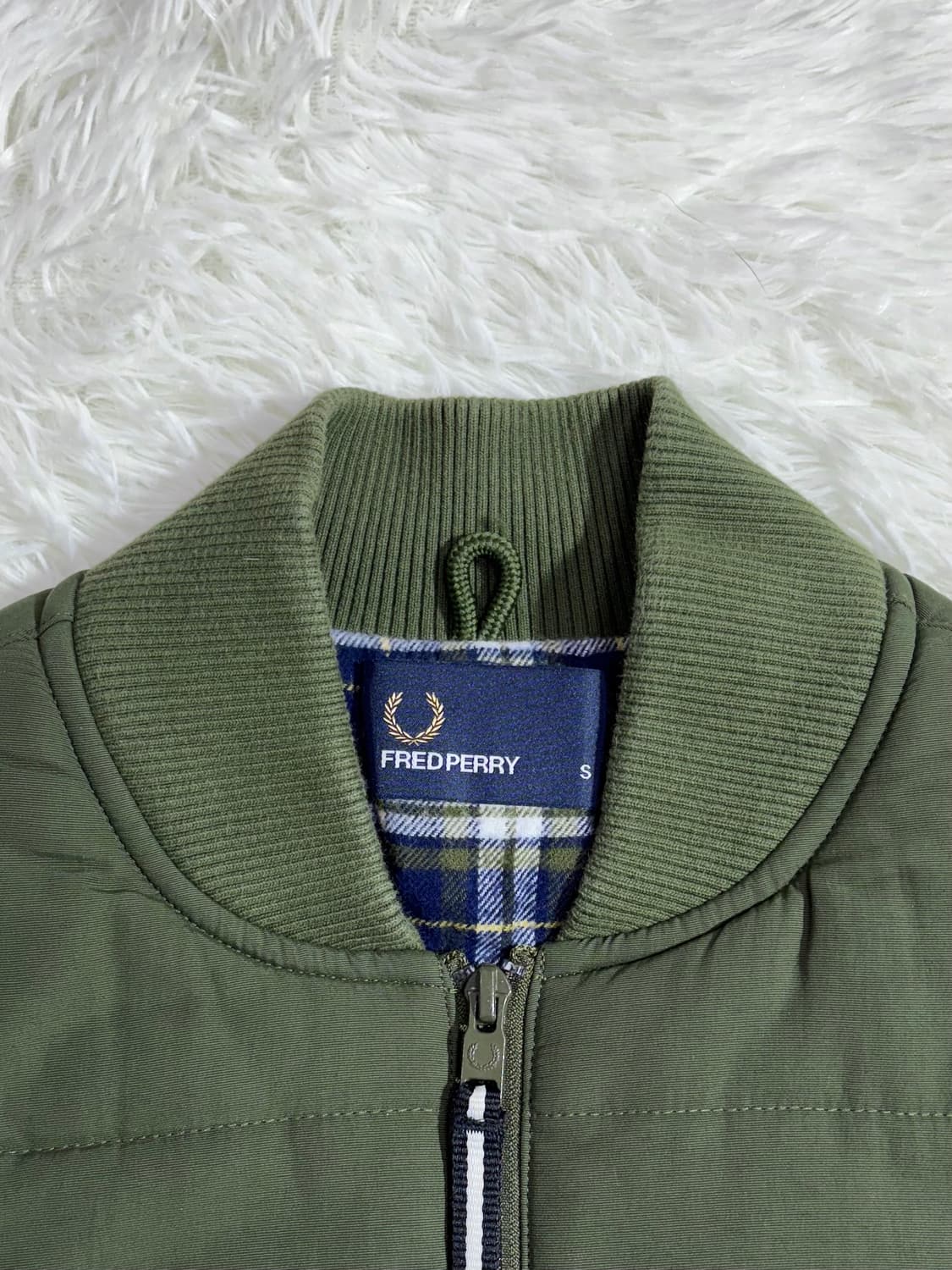 프레드페리 카키 패딩조끼  상품이미지6