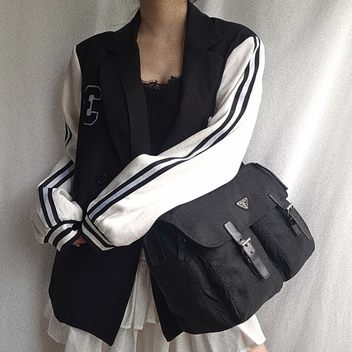 [정품 PRADA] 프라다 투포켓 나일론 크로스백 메신저백 남녀공용 상품이미지1