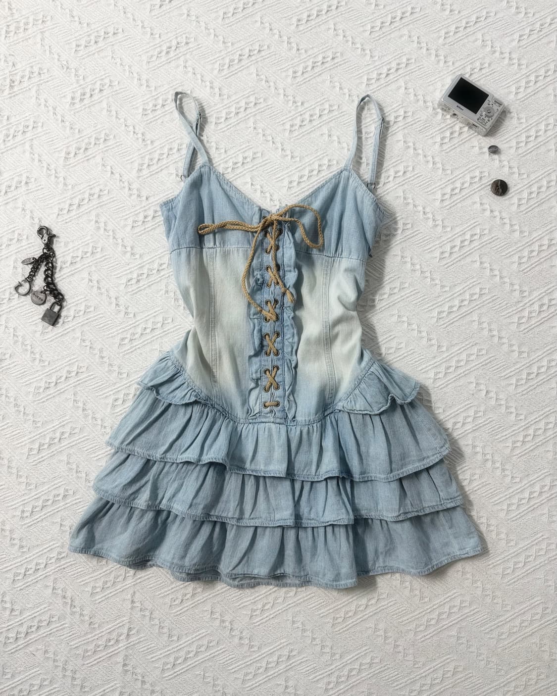 아일렛 데님 프릴 원피스 상품이미지1