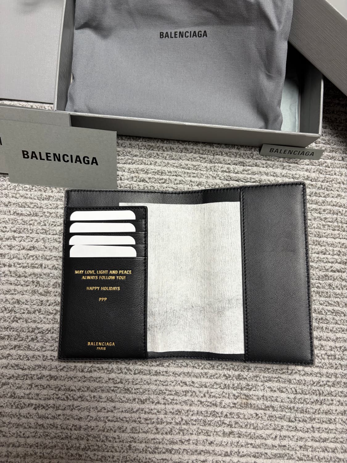 (미사용 새상품) 발렌시아가 패스포트 홀더 그레이 상품이미지5
