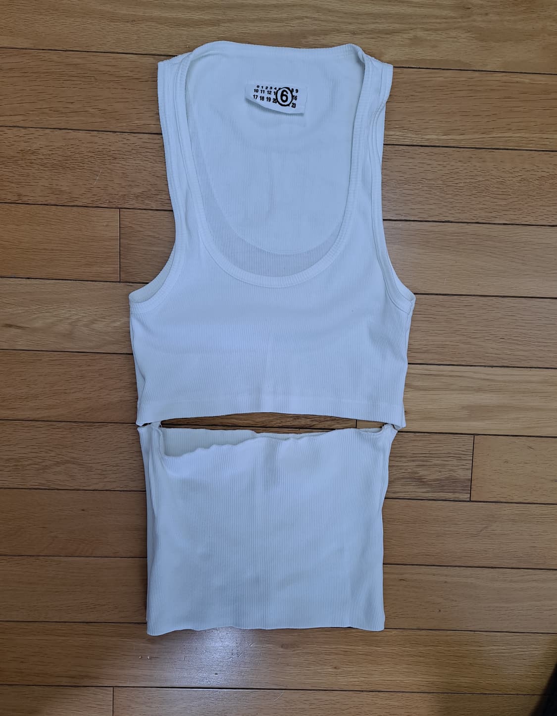 MM6 메종 마르지엘라 여성 립 나시 탑 세트 L 상품이미지1