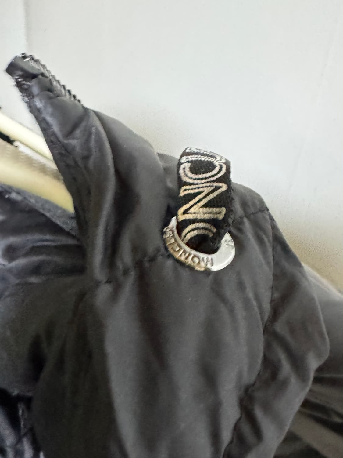 몽클레어 여성 경량 롱패딩 블랙 상품이미지10