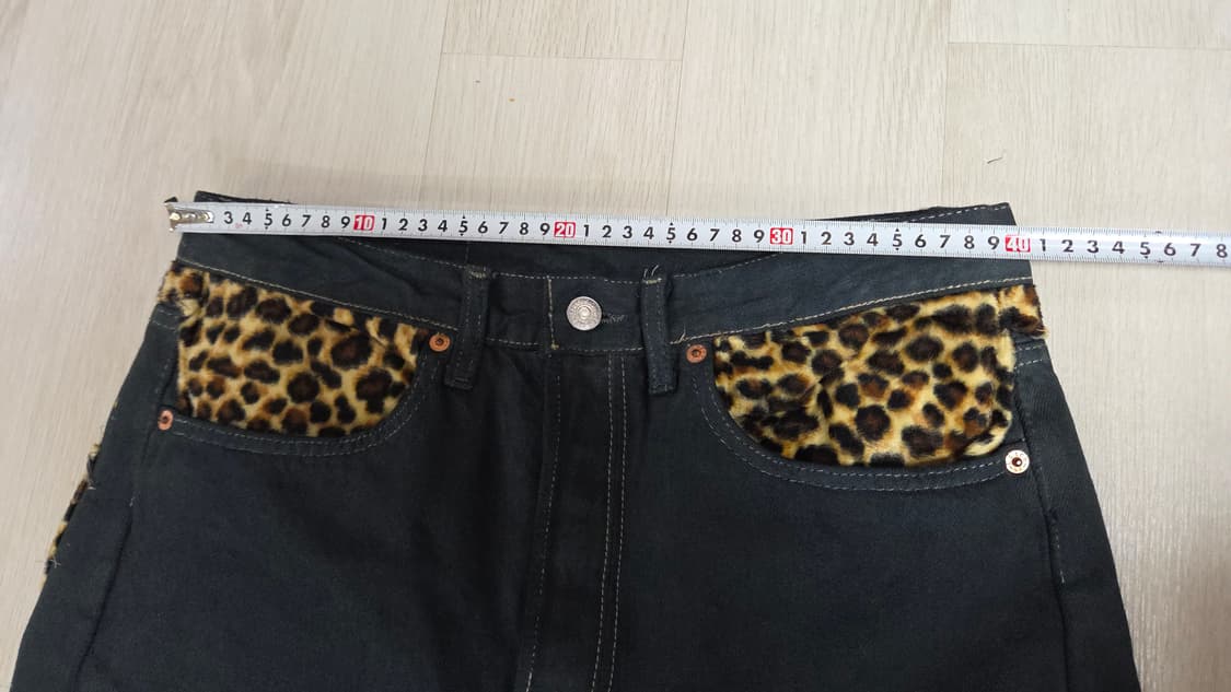 (착샷) 리바이스 501 호피진 레오파드 데님 상품이미지5