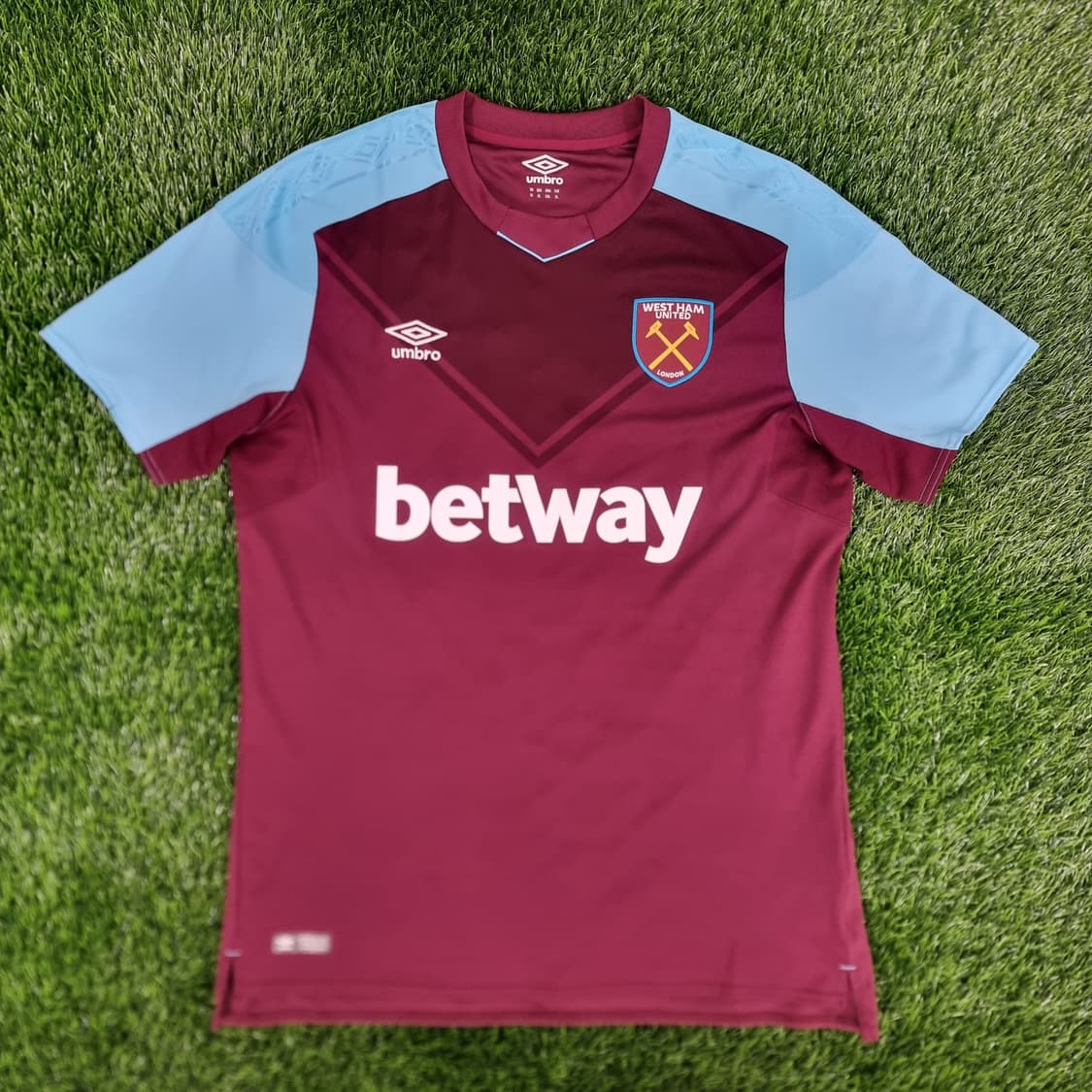 17-18시즌 웨스트햄 홈 유니폼 #16 노블 상품이미지2