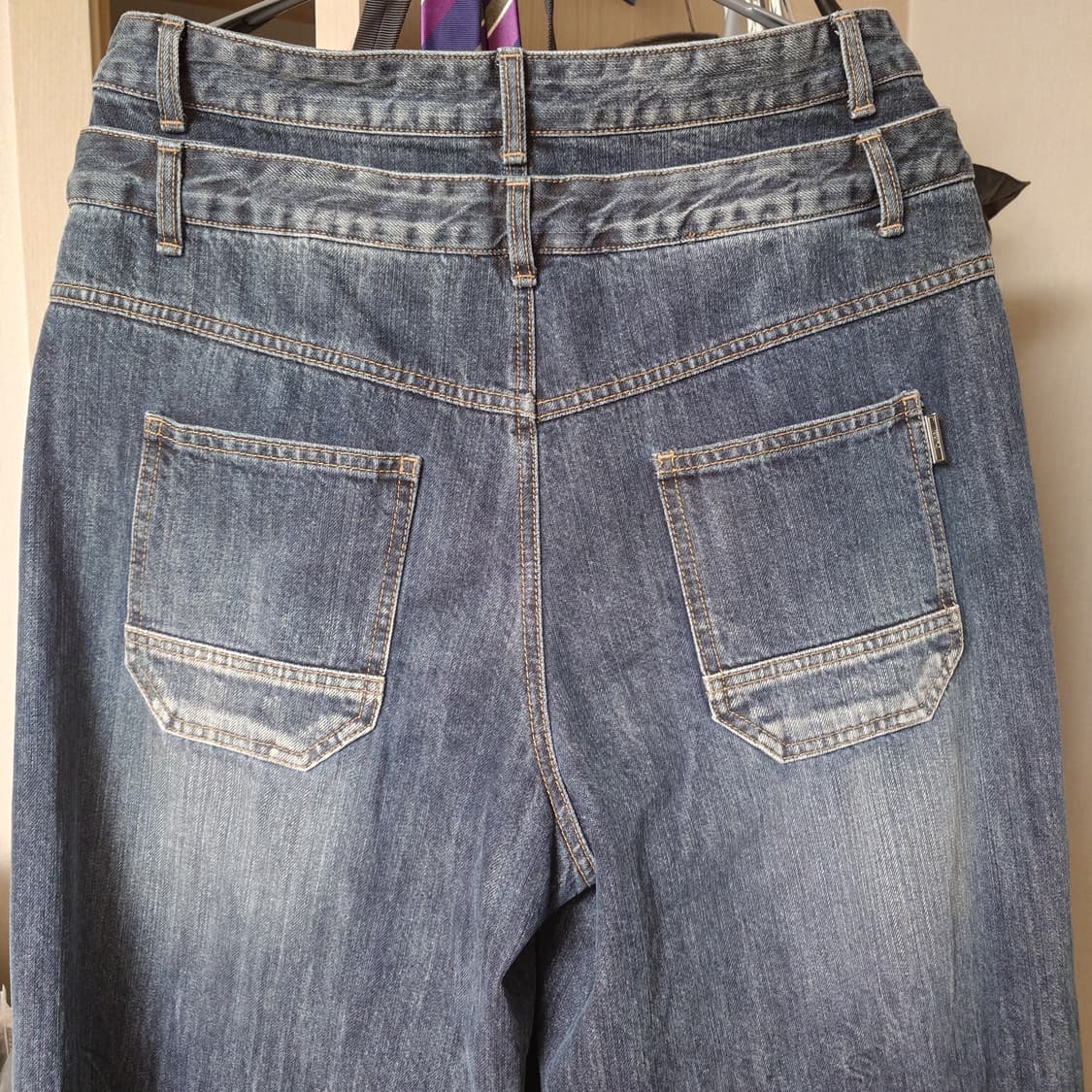 [48/국내34] 준지 25SS 더블 웨이스트 데님 팬츠 상품이미지1