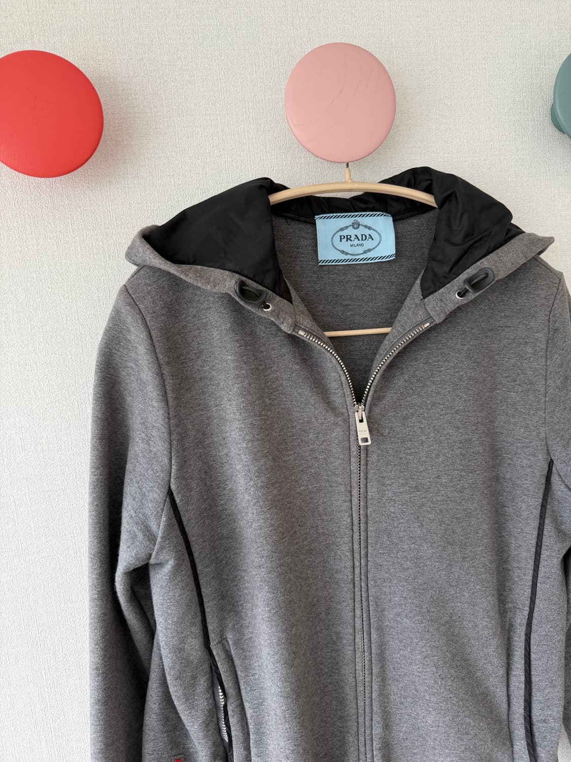 prada sports hoodie 상품이미지4