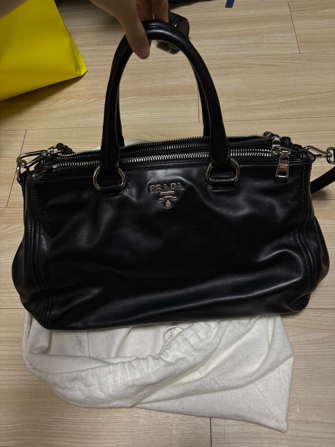 Prada 비텔로 레더 토트백 상품이미지2