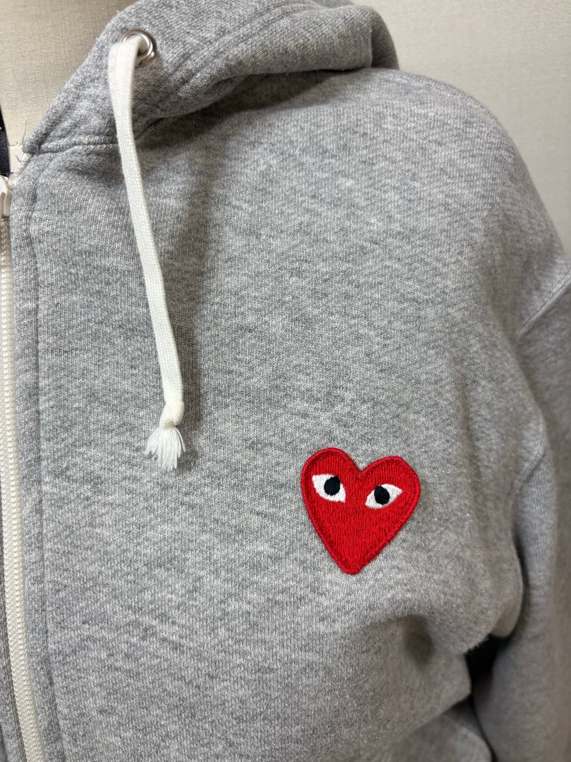 꼼데가르송 comme des garsons play 회색 후드집업 상품이미지5