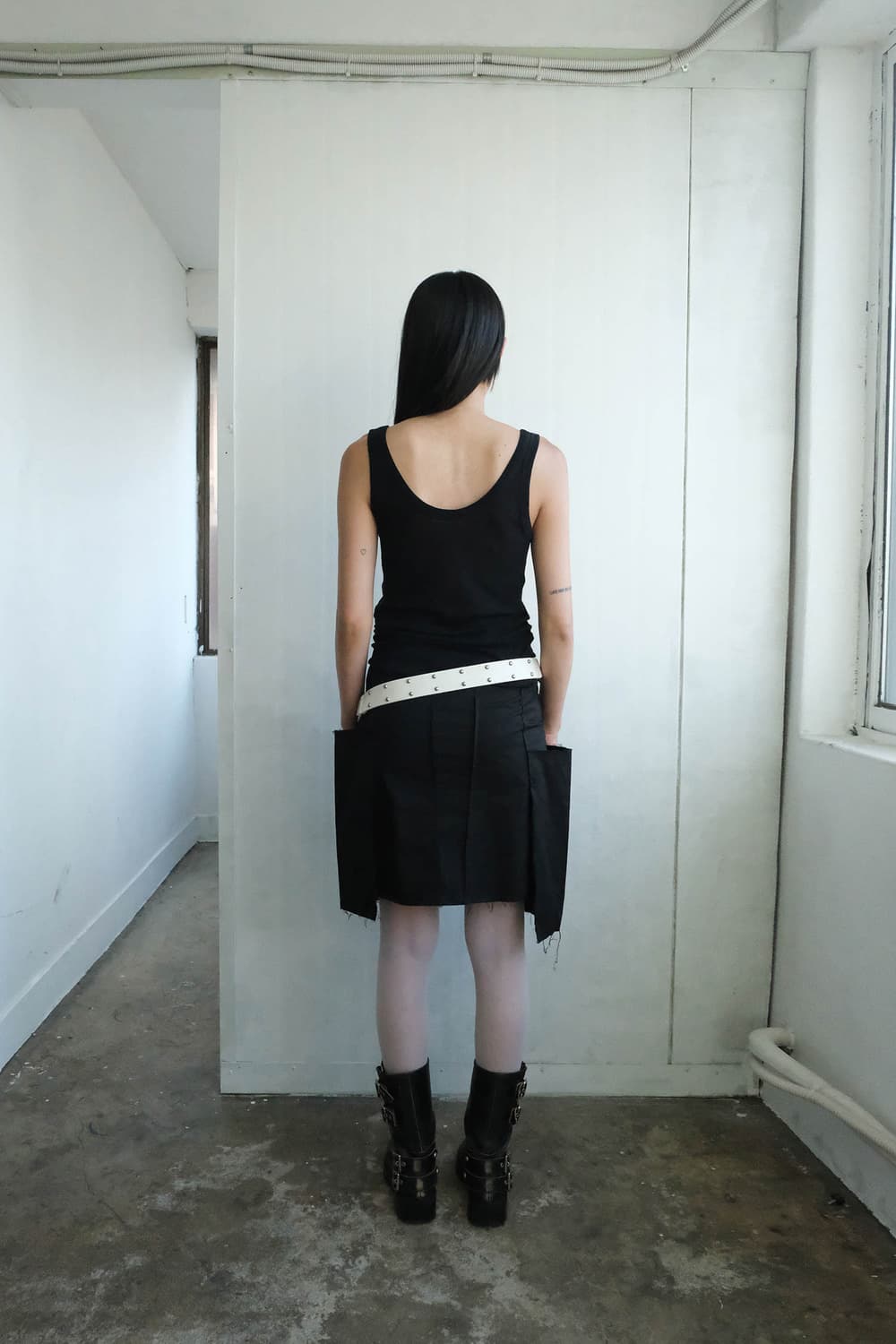 순지 WING SKIRT IN BLACK M 상품이미지3