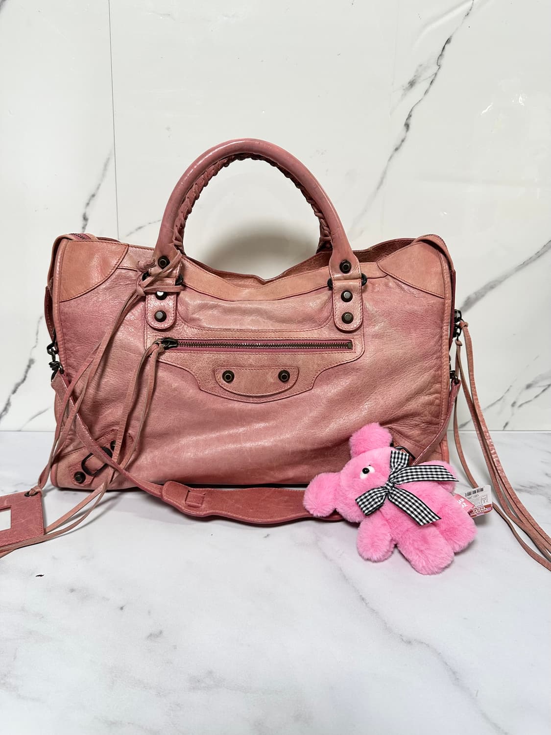 [정품] 발렌시아가 시티 모터백 미디움 핑크 상품이미지4