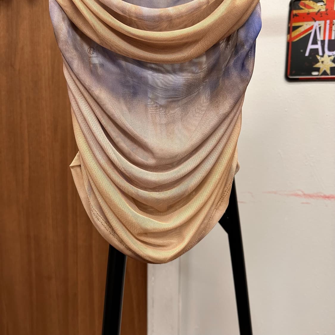 Beige Tie-Dye Shirred Sleeveless Top  상품이미지4