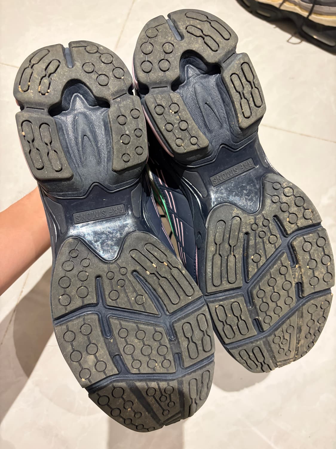 라프 시몬스 ultraceptre 상품이미지6