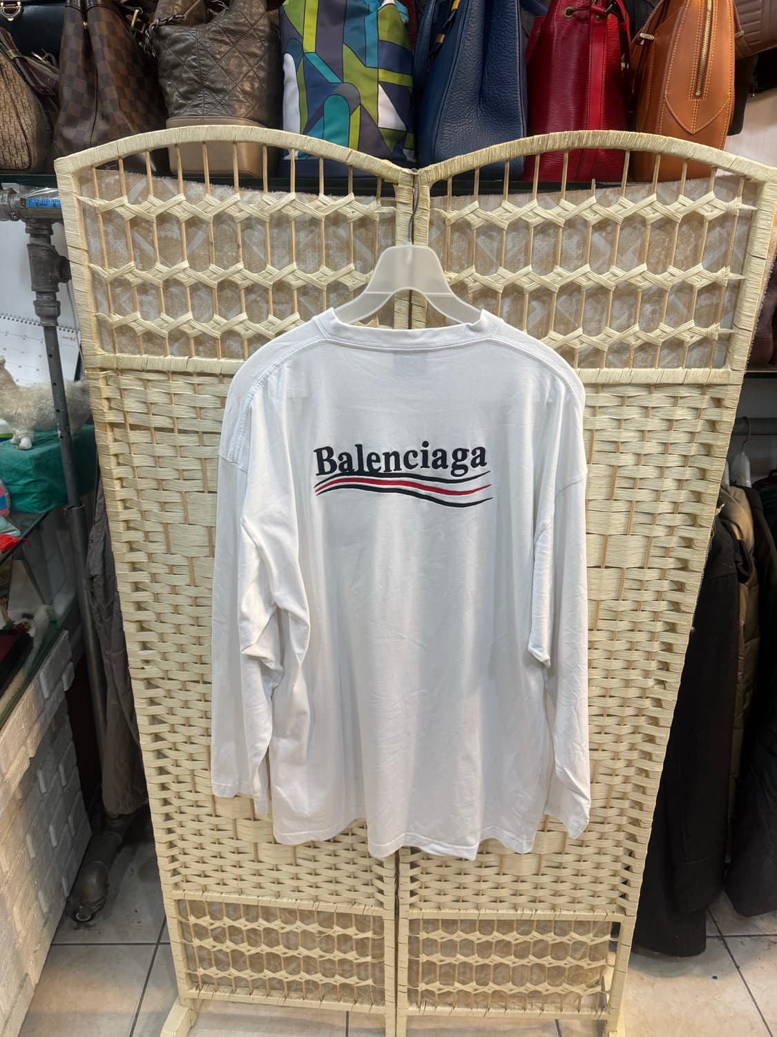 3/105-110 정품 발렌시아가 폴리티컬 캠페인 웨이브로고 티셔츠 팝니 상품이미지7