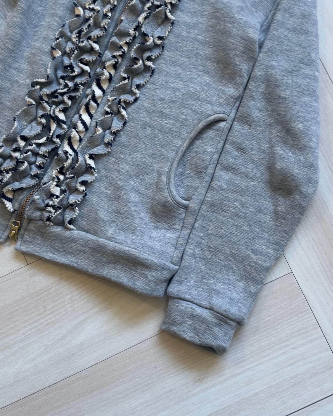 [HERENCIA] ruffle zip up hoodie 상품이미지4