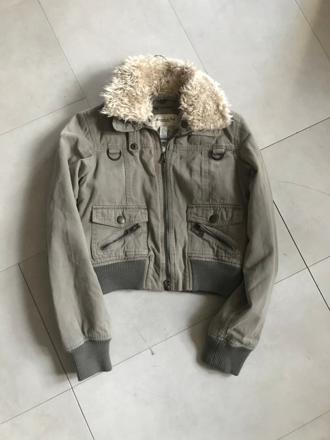 아베크롬비 카키 울프죠 누빔 자켓 상품이미지9