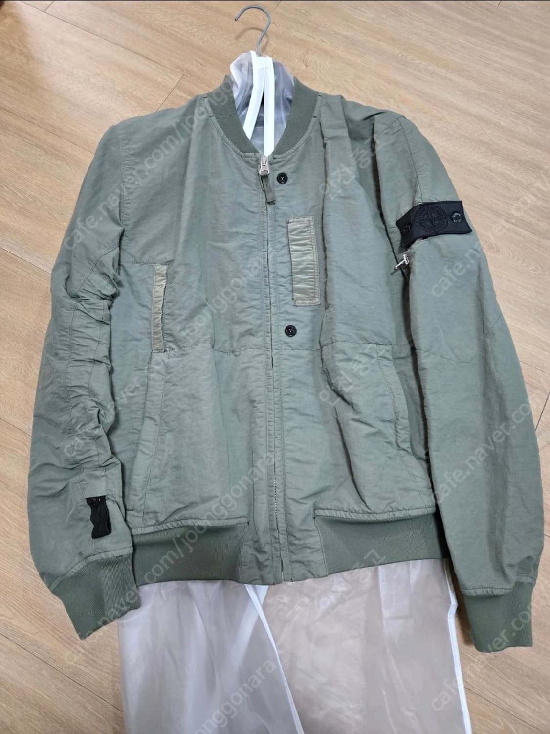 스톤아일랜드 쉐도우 나슬란 봄버 카키 M 상품이미지2