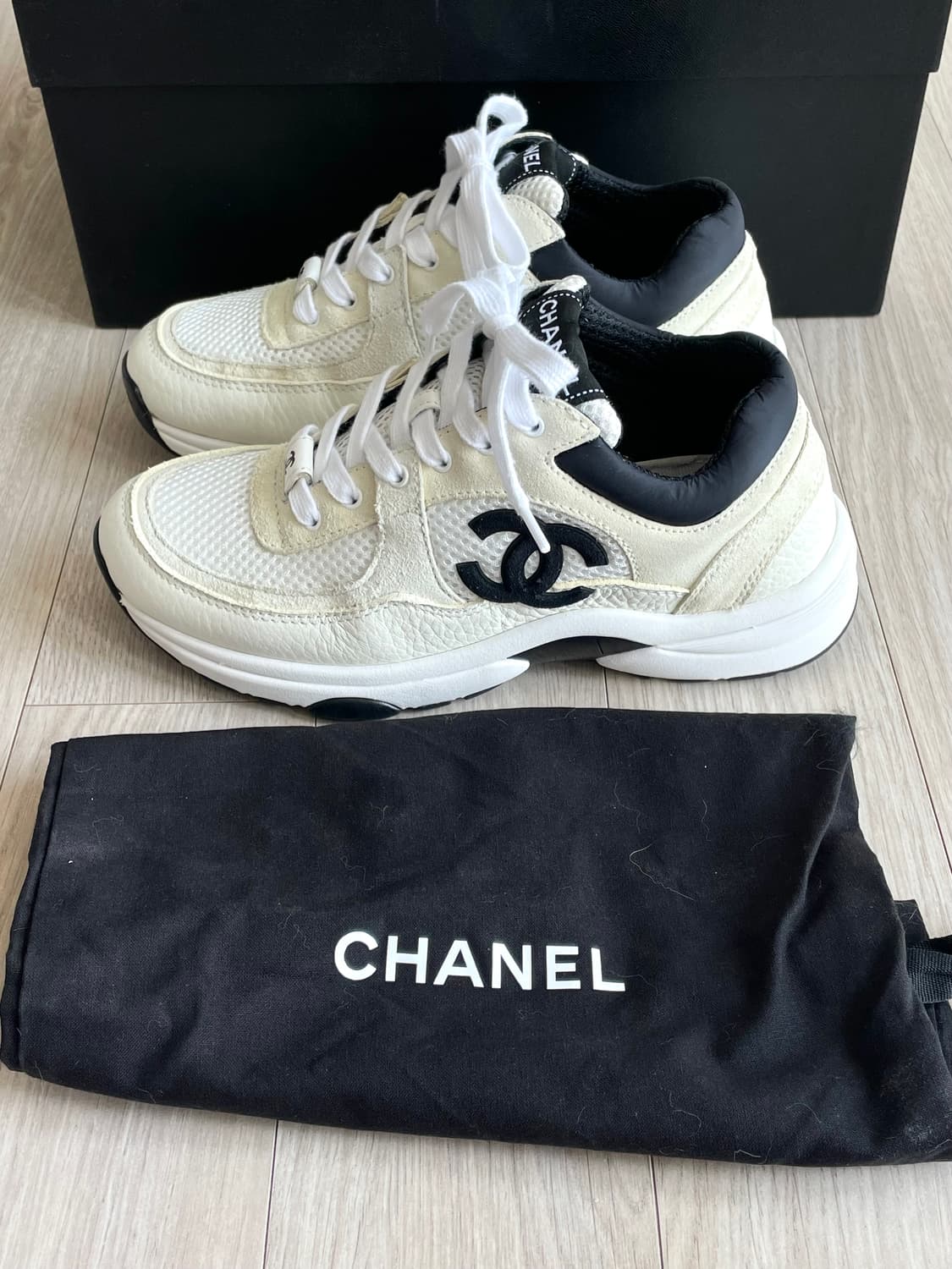 샤넬 CC로고 스니커즈 테니스화 런닝화 G38299 35.5사이즈 상품이미지1