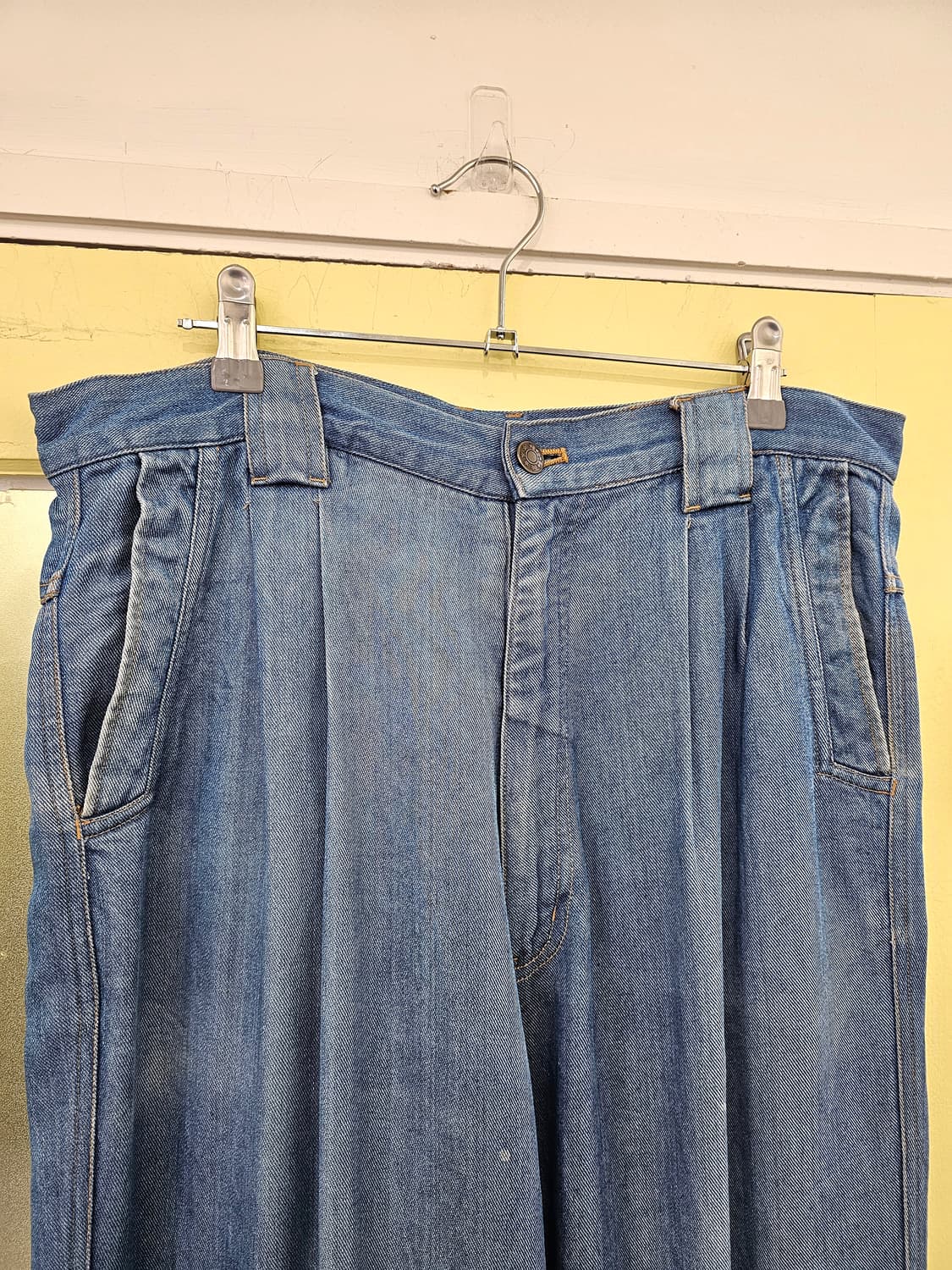 Rocky Rabbit 핀턱 데님 슬랙스 상품이미지4