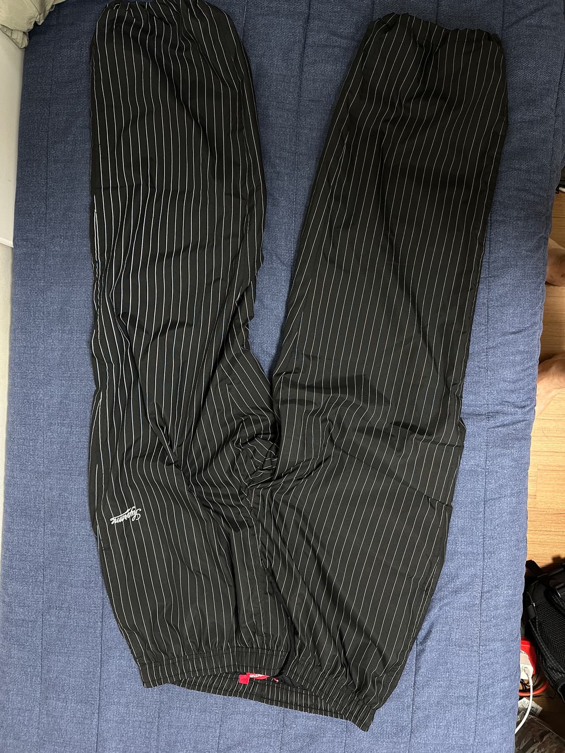 24fw슈프림 리플렉티브 핀스타리프 트랙 팬츠 블랙 L 2회착 상품이미지4